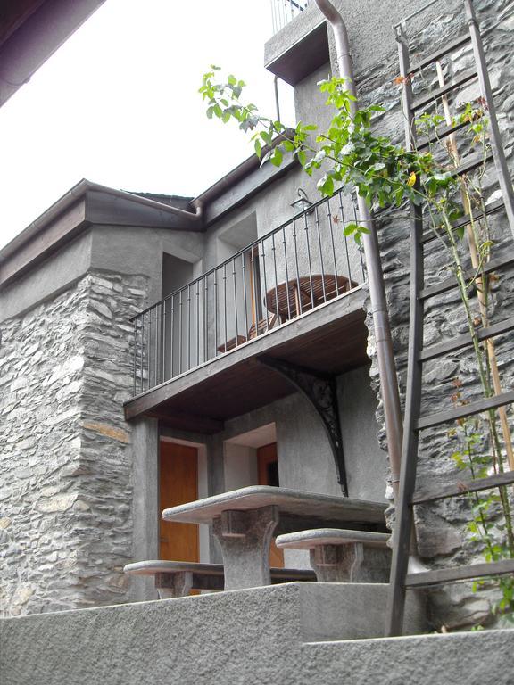 Au Creneau Gourmand Hotel Saillon Exterior photo