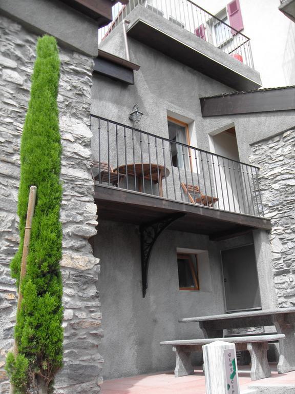 Au Creneau Gourmand Hotel Saillon Exterior photo